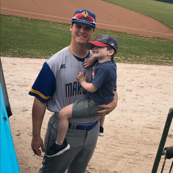 Meet your Posher, Allison - Picture 1 of 1